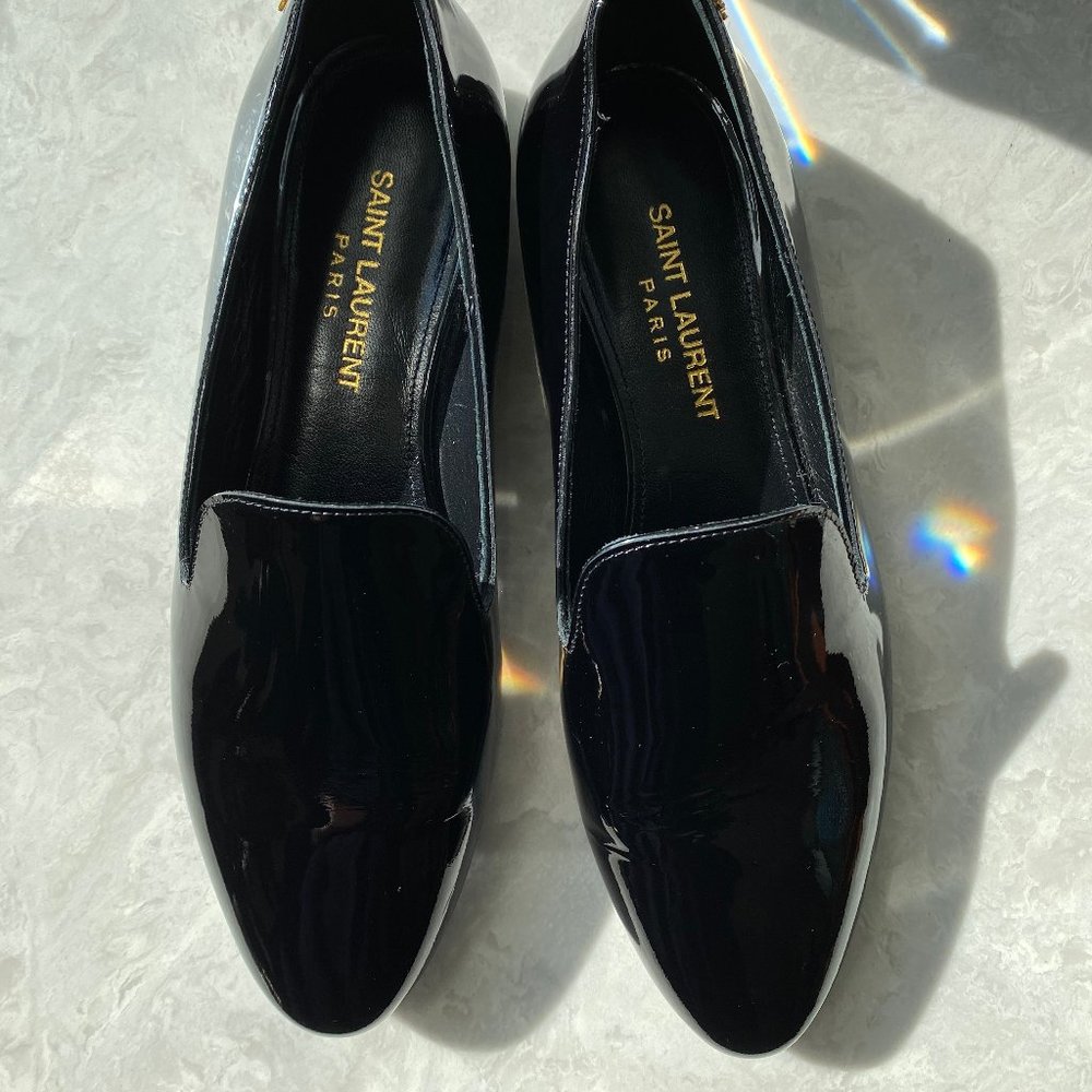 Yves Saint Laurent Flats Black Patent Leather